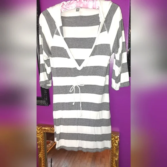 Kenneth Cole Reaction Soft Cotton Summer Dress. Deep V Neck. Grey & White. Small - Picture 5 of 7